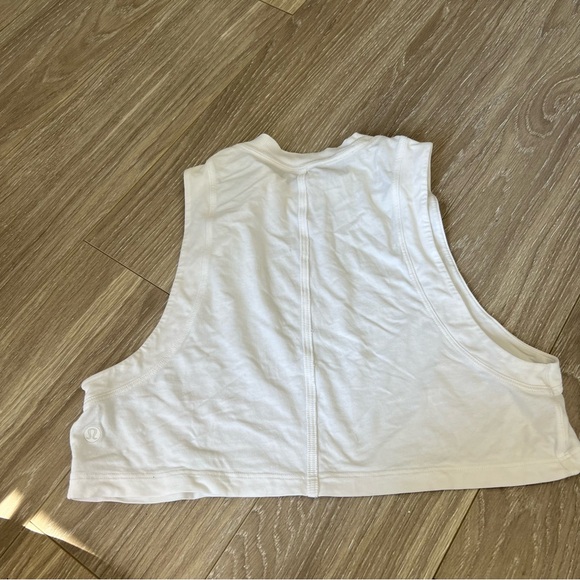 Lululemon White Size 2 Tank Top - Picture 3 of 5